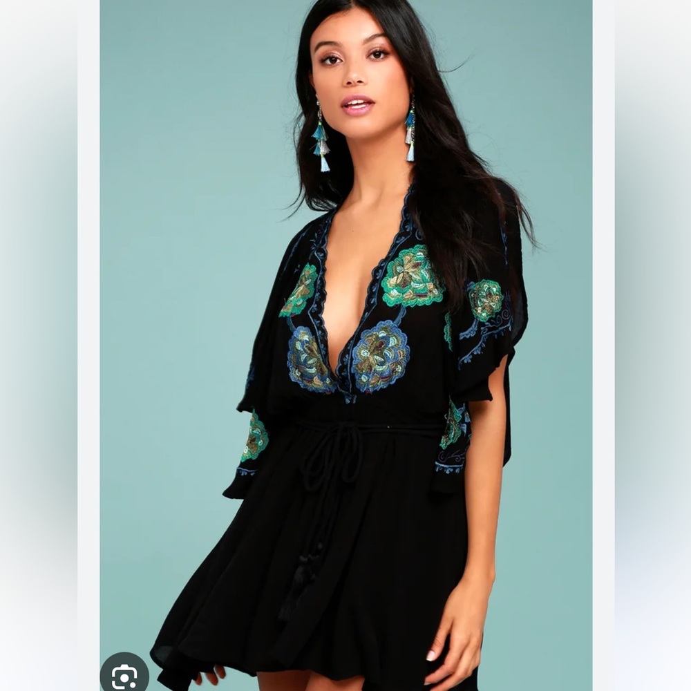 Free people xs Cora embroidered tie waist